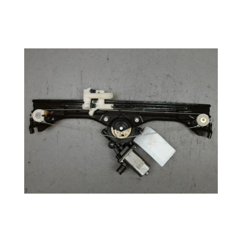 MECANISME+MOTEUR LEVE-GLACE AVANT DROIT FIAT 500 2007-