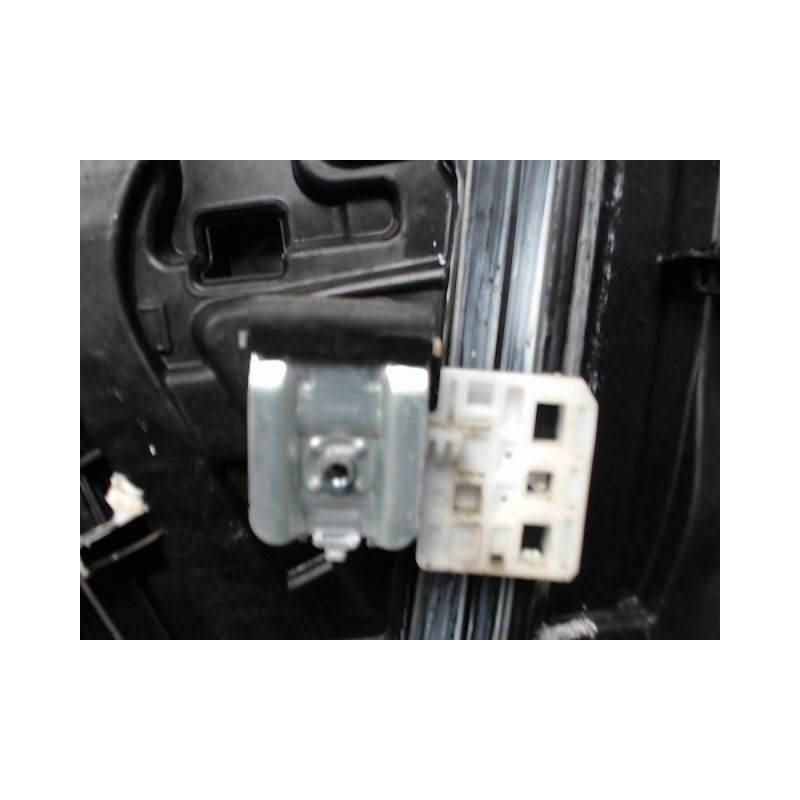 MECANISME+MOTEUR LEVE-GLACE AVANT GAUCHE HYUNDAI I30