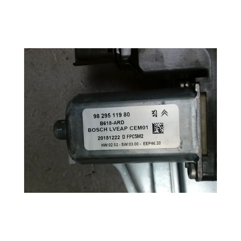 MECANISME+MOTEUR LEVE-GLACE ARRIERE DROIT CITROEN C3
