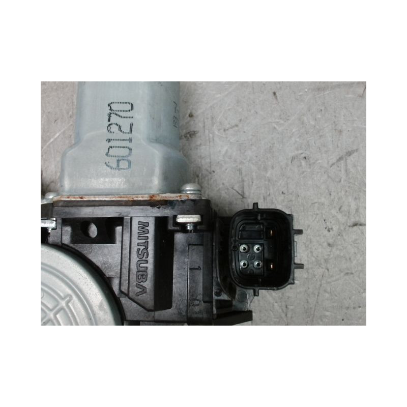 MECANISME+MOTEUR LEVE-GLACE ARRIERE DROIT NISSAN JUKE