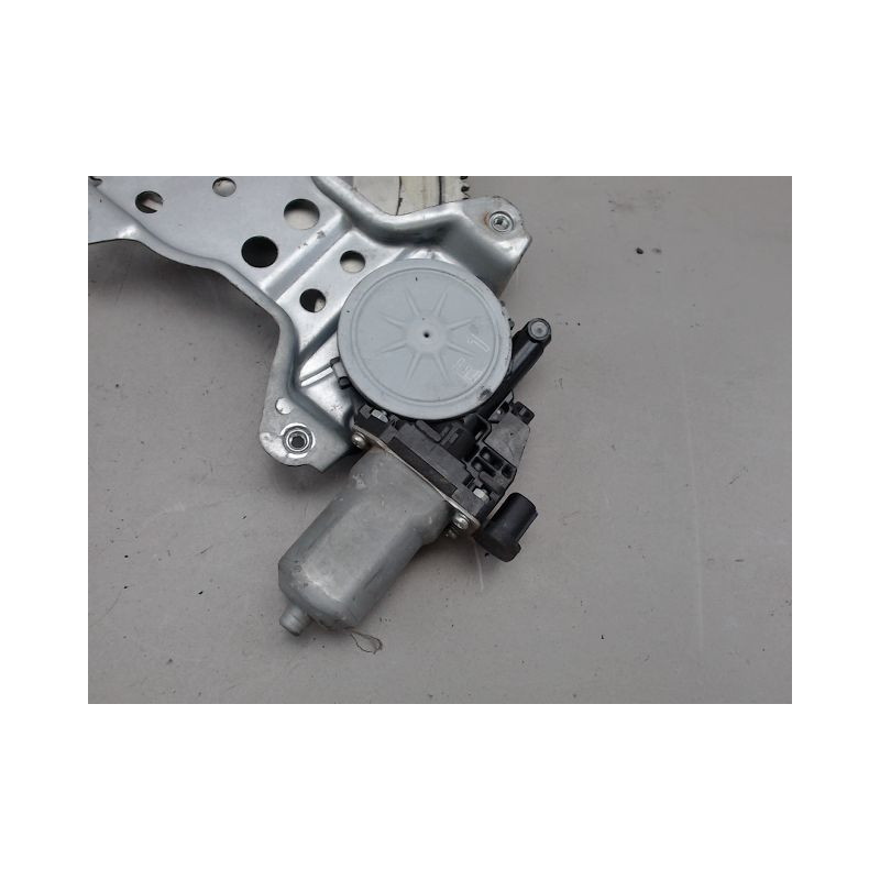 MECANISME LEVE-GLACE AVANT DROIT SUZUKI SX4