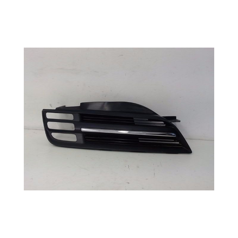 GRILLE CALANDRE DROIT NISSAN MICRA