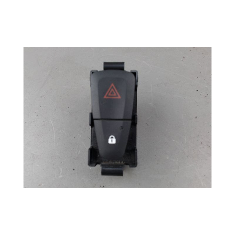 BOUTON DE WARNING DACIA LODGY
