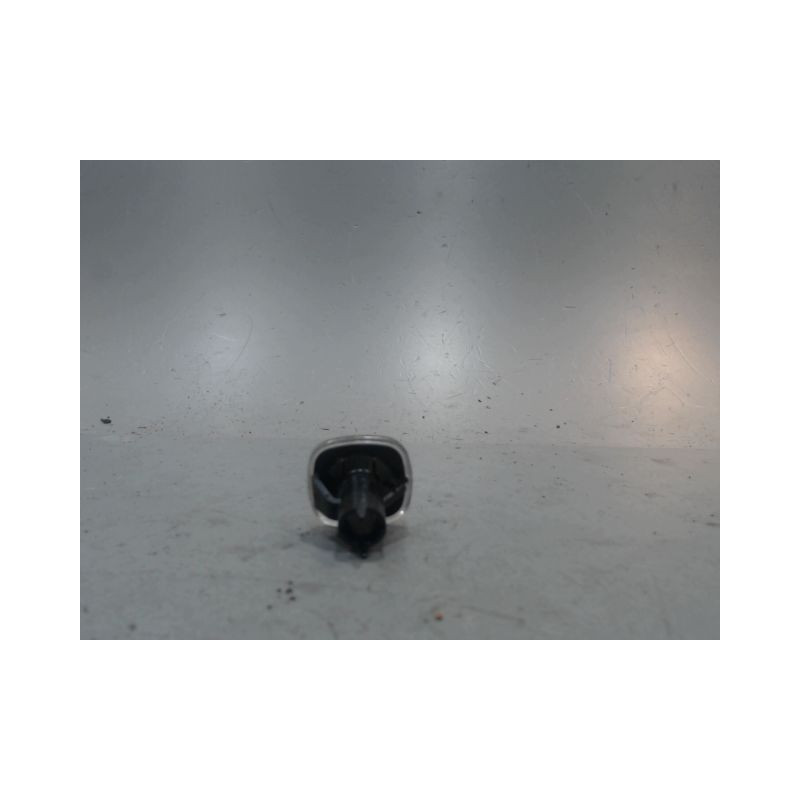 REPETITEUR AILE GAUCHE SKODA FABIA