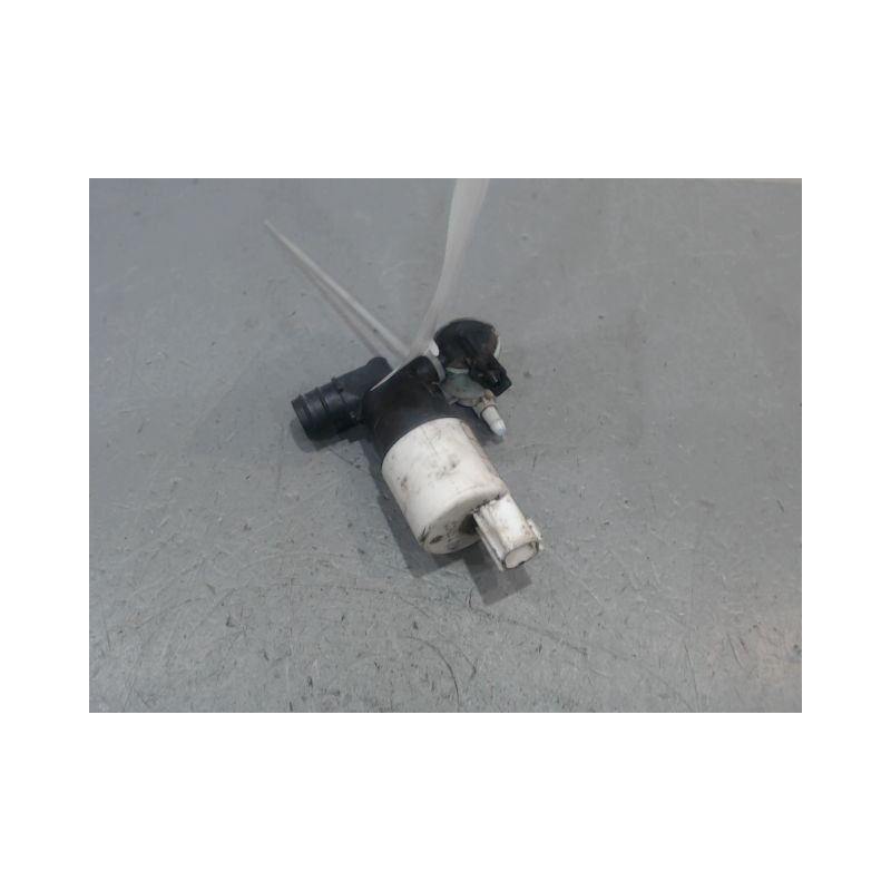 POMPE LAVE-GLACE AVANT FORD C-MAX