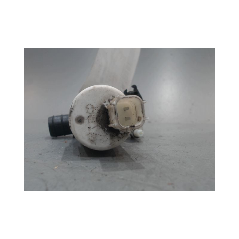 POMPE LAVE-GLACE AVANT FORD C-MAX