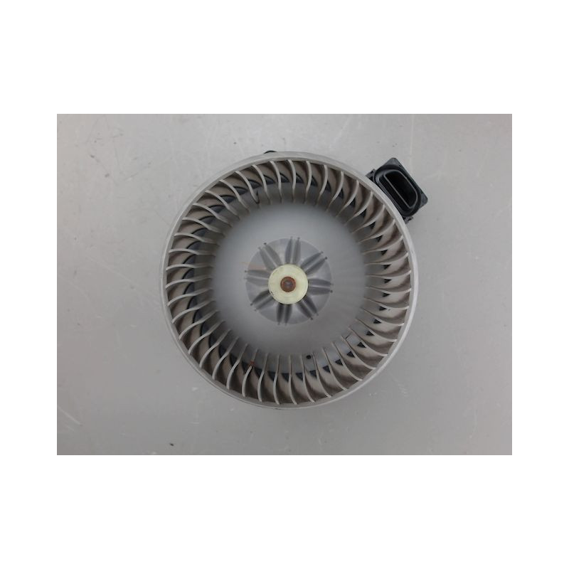 MOTEUR VENTILATEUR CHAUFFAGE SUZUKI SWIFT