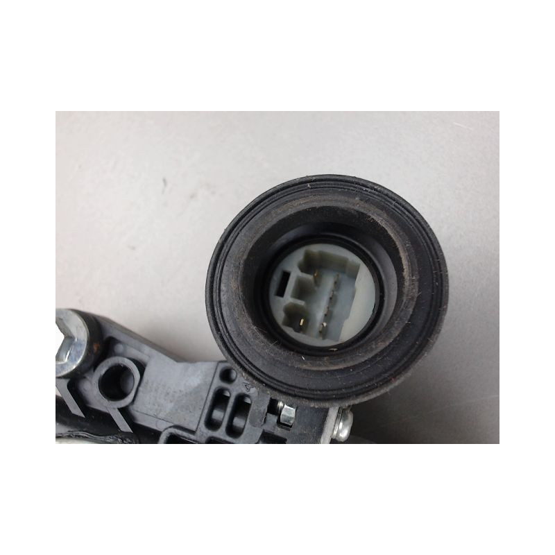 MECANISME LEVE-GLACE AVANT DROIT SUZUKI SWIFT