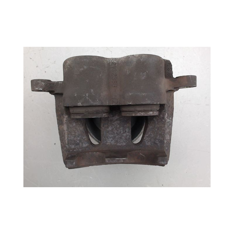 ETRIER DE FREIN AVANT DROIT FORD TRANSIT