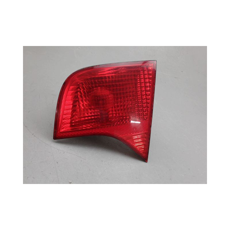 FEU ARRIERE INTERIEUR DROIT AUDI A4