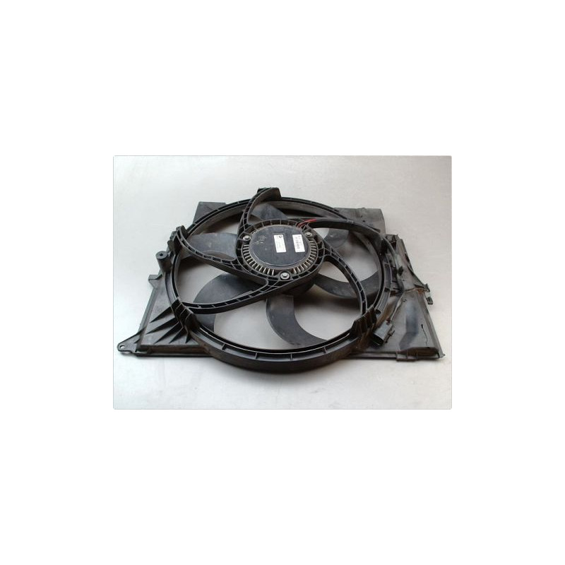 MOTEUR VENTILATEUR RADIATEUR B.M.W. SERIE 1