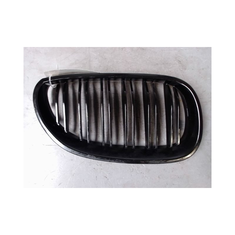 GRILLE CALANDRE DROIT BMW SERIE 5 TOURING (E61) 2004-