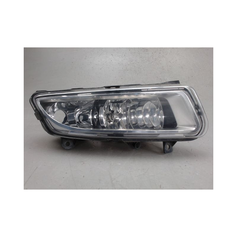 PHARE ANTIBROUILLARD AVANT DROIT VOLKSWAGEN POLO