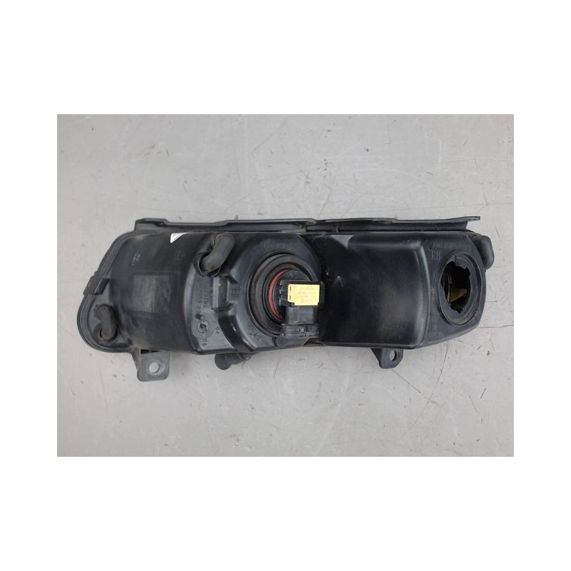 PHARE ANTIBROUILLARD AVANT DROIT VOLKSWAGEN POLO