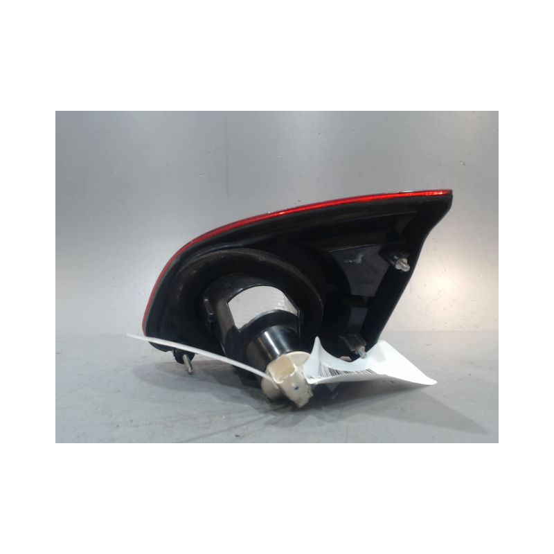 FEU ARRIERE INTERIEUR GAUCHE NISSAN QASHQAI