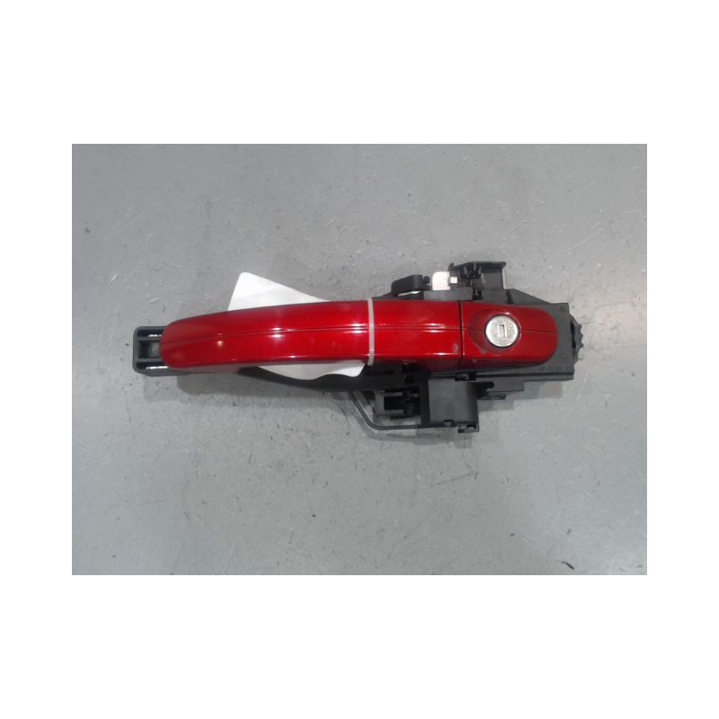 POIGNEE EXTERIEURE PORTE AVANT GAUCHE FORD FOCUS