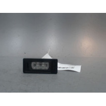 ECLAIREUR PLAQUE DE POLICE DROIT AUDI A4