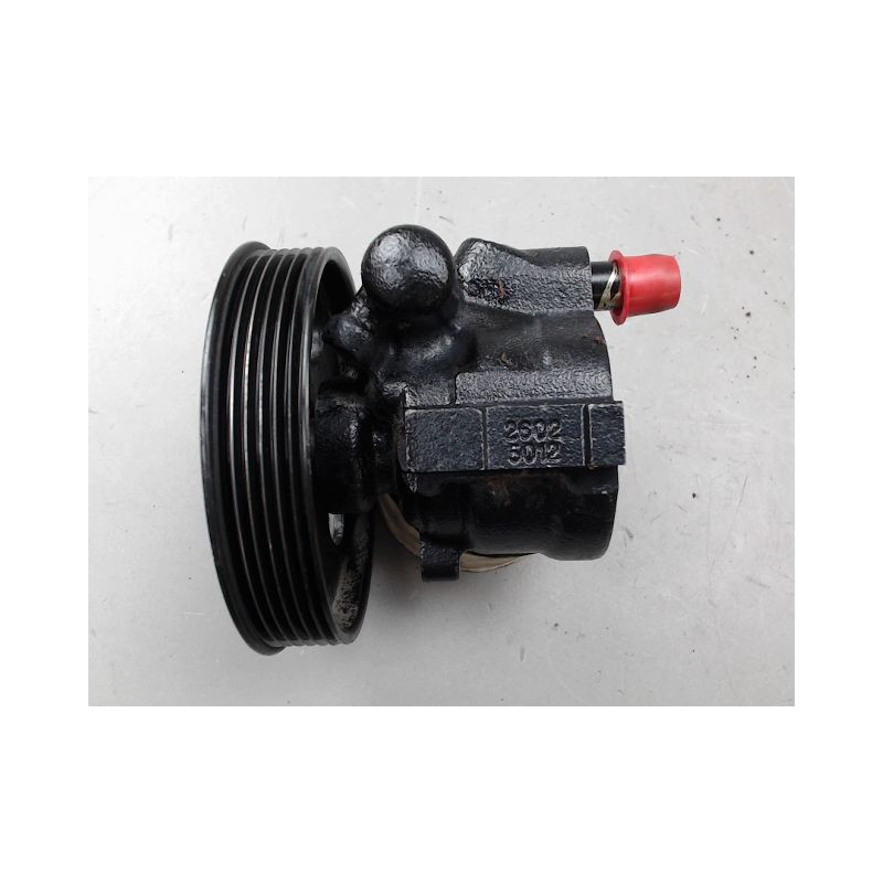 POMPE DIRECTION ASSISTEE RENAULT MEGANE