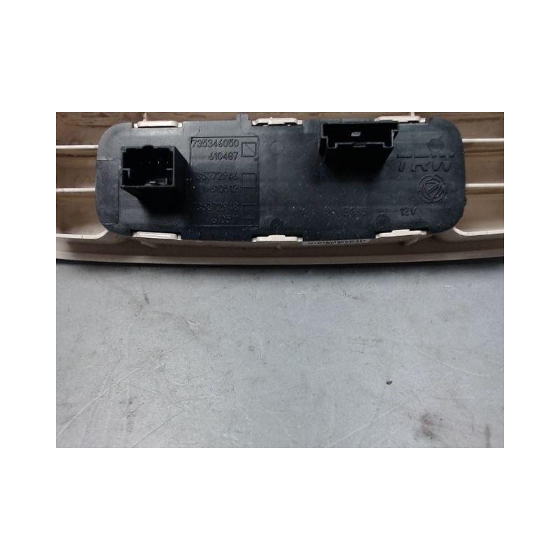 BOUTON COMMANDE TOIT OUVRANT FIAT 500 2007-