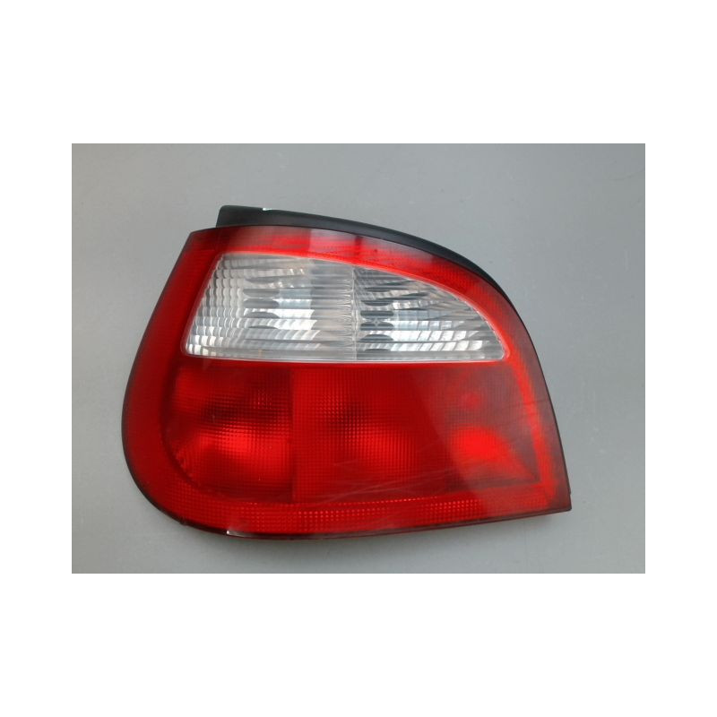 FEU ARRIERE GAUCHE  RENAULT MEGANE