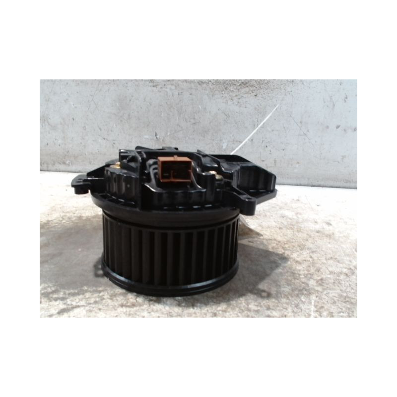 MOTEUR VENTILATEUR CHAUFFAGE AUDI A4 2004-