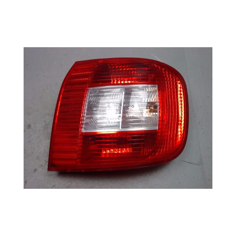 FEU ARRIERE DROIT FIAT MULTIPLA 2004-