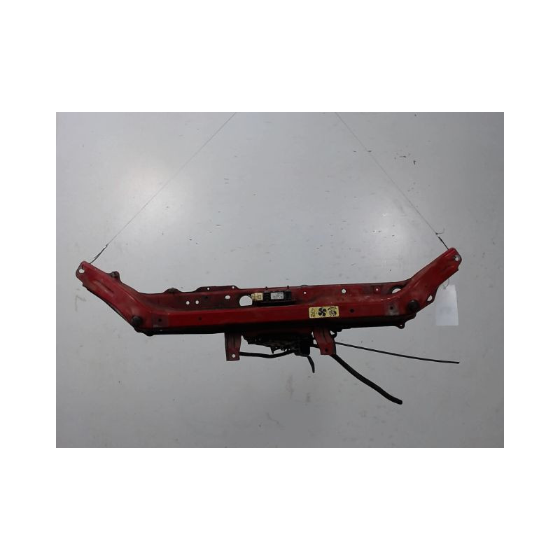 TRAVERSE SUPERIEURE ARMATURE AVANT NISSAN NOTE