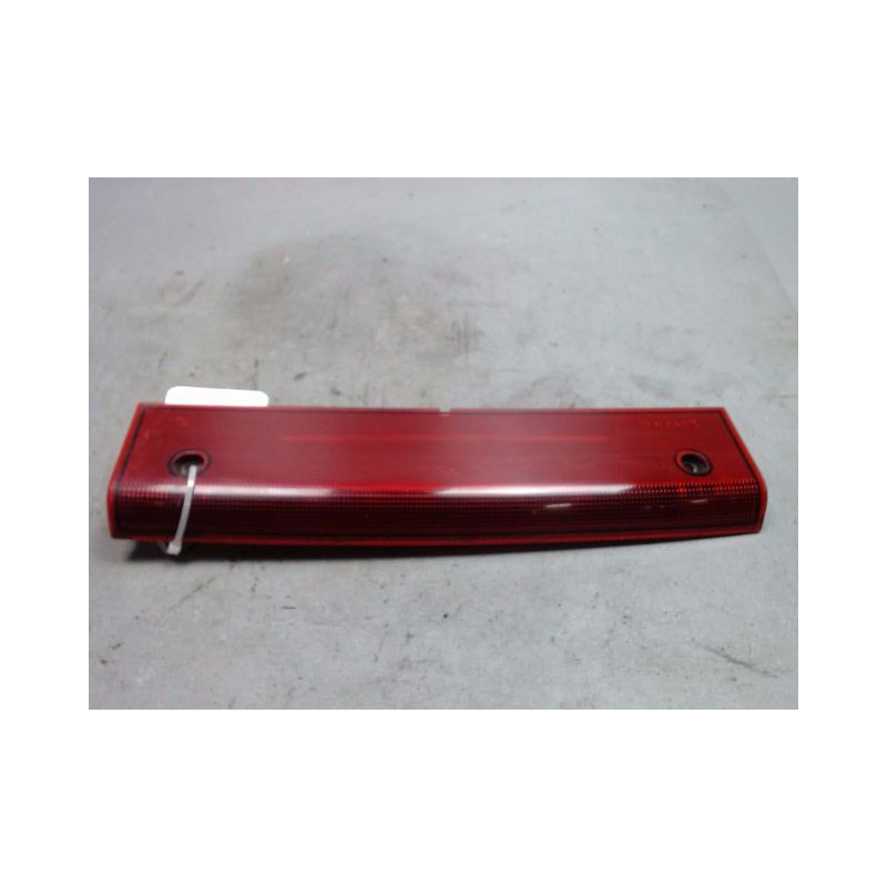 FEUX STOP SUPPLEMENTAIRE FORD FOCUS C-MAX 03-07