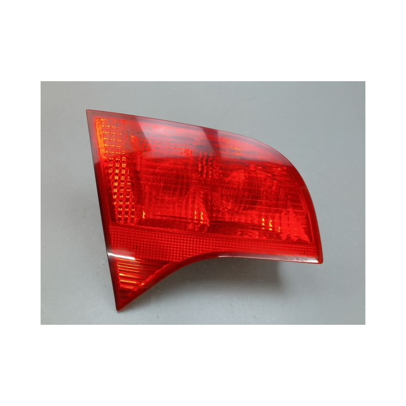 FEU ARRIERE INTERIEUR GAUCHE AUDI A4
