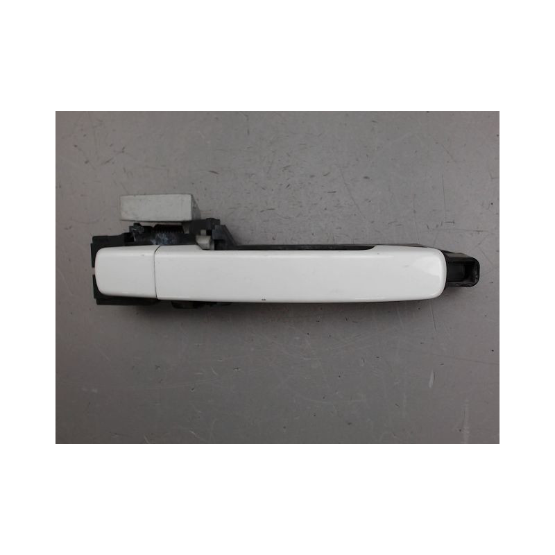 POIGNEE EXTERIEURE PORTE AVANT DROIT NISSAN QASHQAI