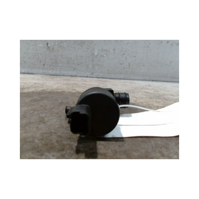 POMPE LAVE-GLACE AVANT RENAULT MASTER