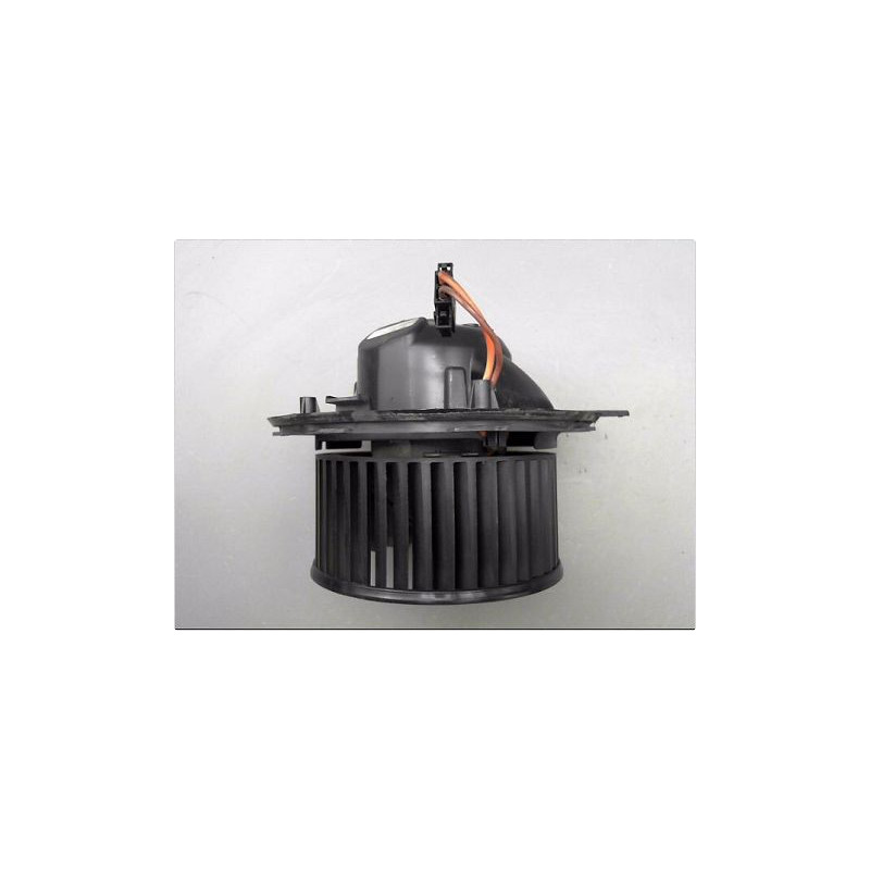 MOTEUR VENTILATEUR CHAUFFAGE VOLKSWAGEN PASSAT 05-10