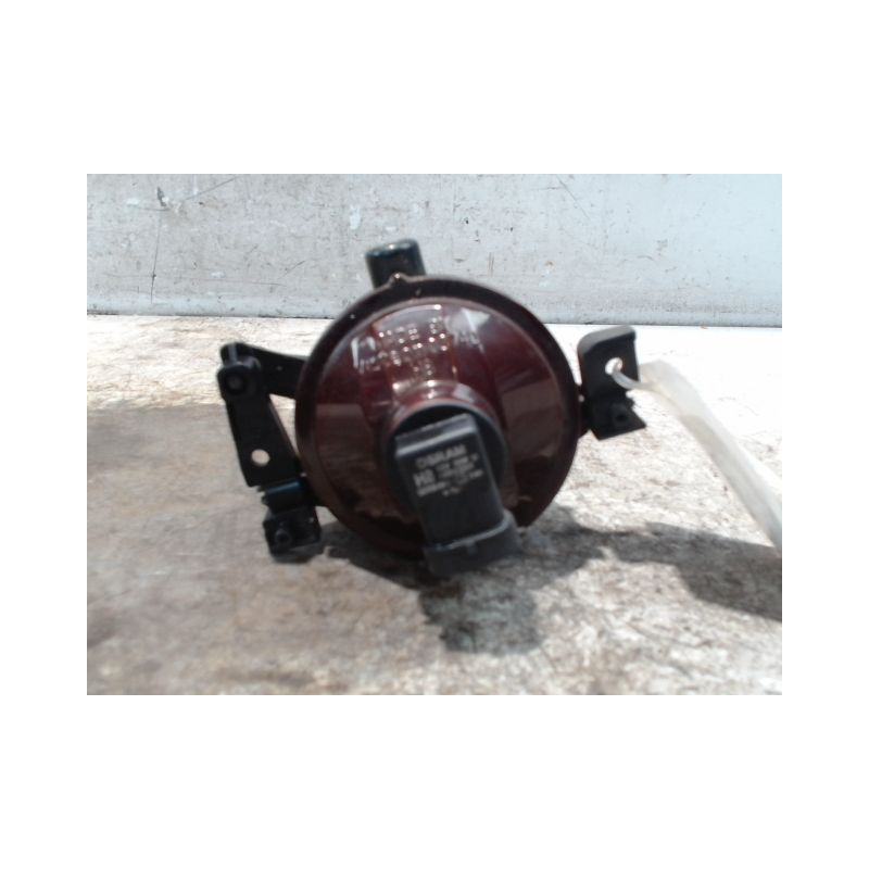 PHARE ANTIBROUILLARD AVANT DROIT FORD FOCUS SW 2005-2007