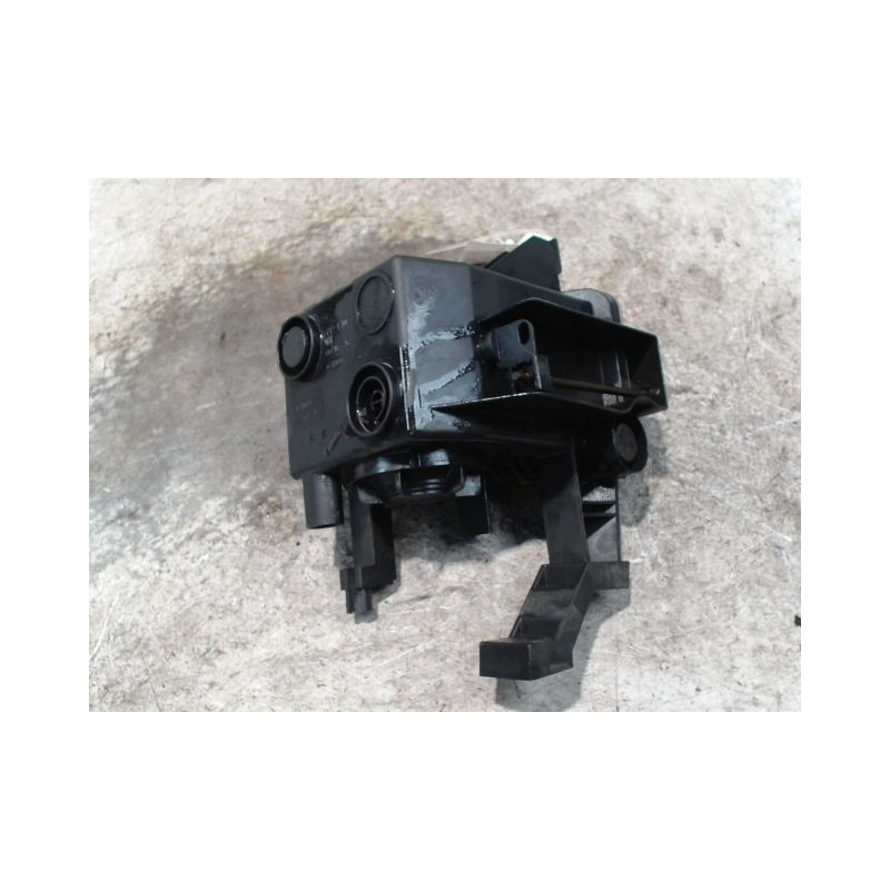 PHARE ANTIBROUILLARD AVANT GAUCHE OPEL ZAFIRA 2005-
