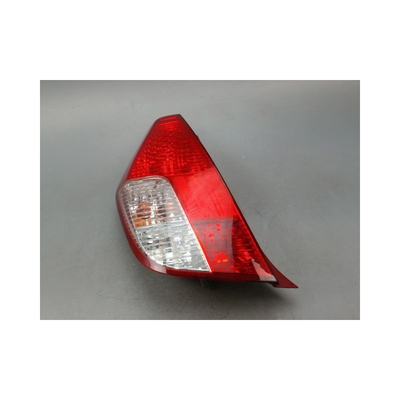 FEU ARRIERE GAUCHE  HYUNDAI I 10 I Phase 1 2008-2010