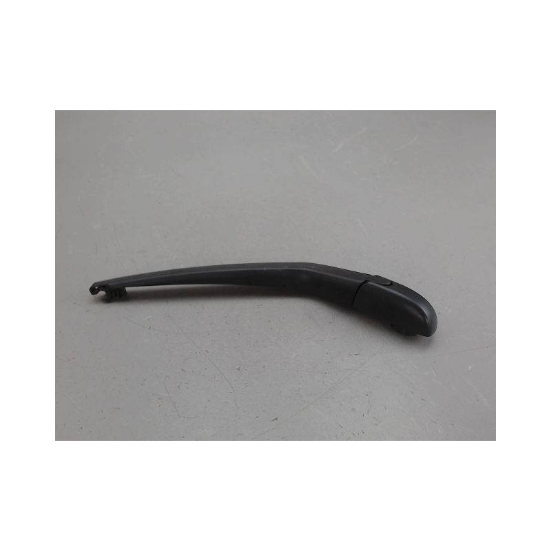 BRAS ESSUIE-GLACE ARRIERE TOYOTA YARIS