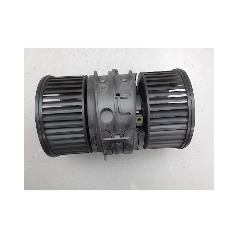 MOTEUR VENTILATEUR CHAUFFAGE RENAULT MEGANE