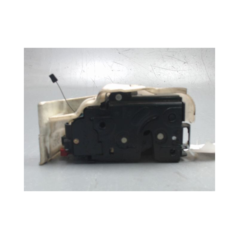 SYSTEME CONDAMNATION AVANT DROIT VOLKSWAGEN GOLF V 2003-2009