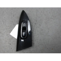 COMMANDE LEVE-GLACE PORTE AVD NISSAN JUKE
