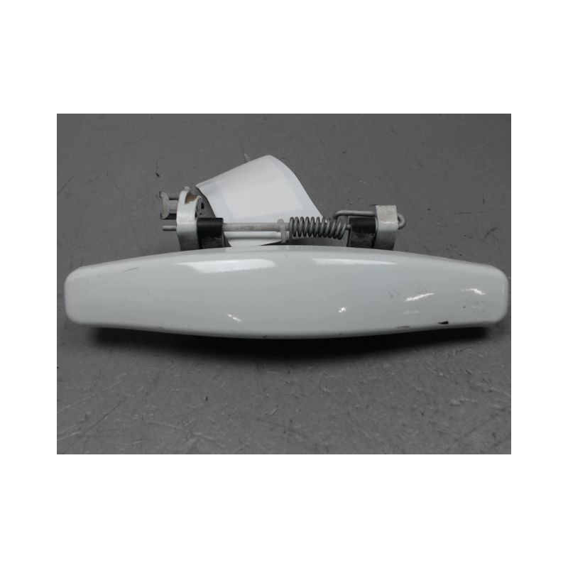 POIGNEE EXTERIEURE PORTE AVANT DROIT DACIA DUSTER 2010-