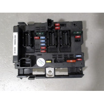 BOITE A FUSIBLES PEUGEOT 206