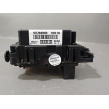 BOITE A FUSIBLES PEUGEOT 206