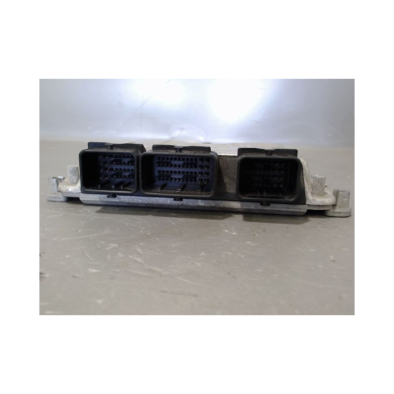 CALCULATEUR MOTEUR PEUGEOT 307