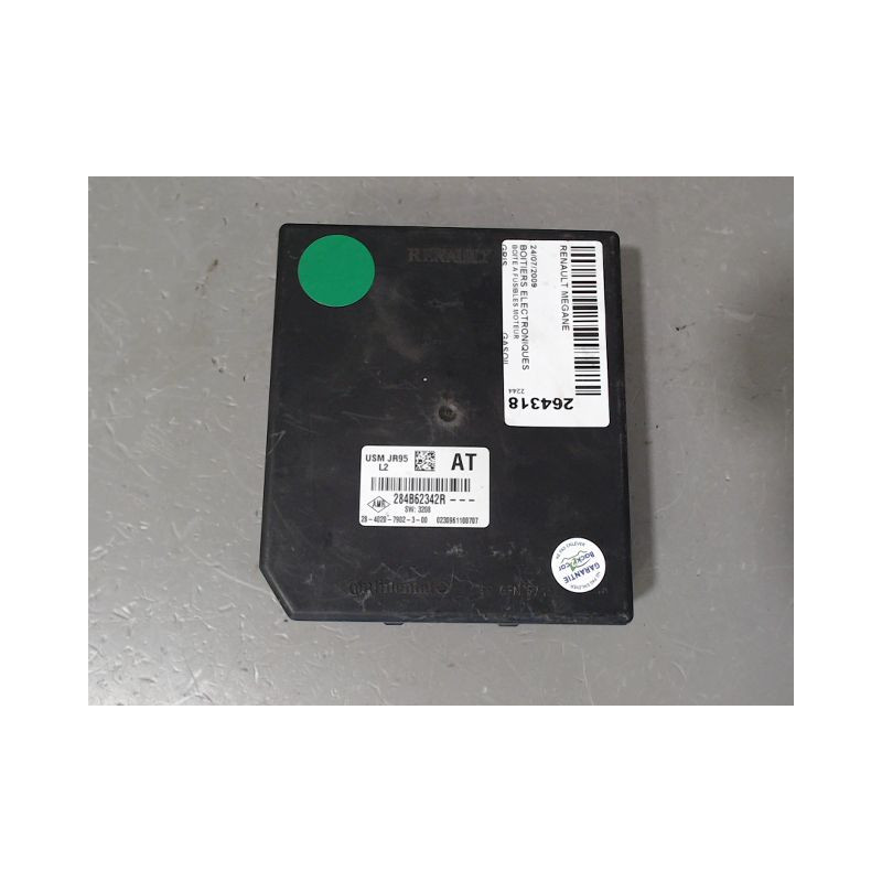 BOITE A FUSIBLES RENAULT MEGANE