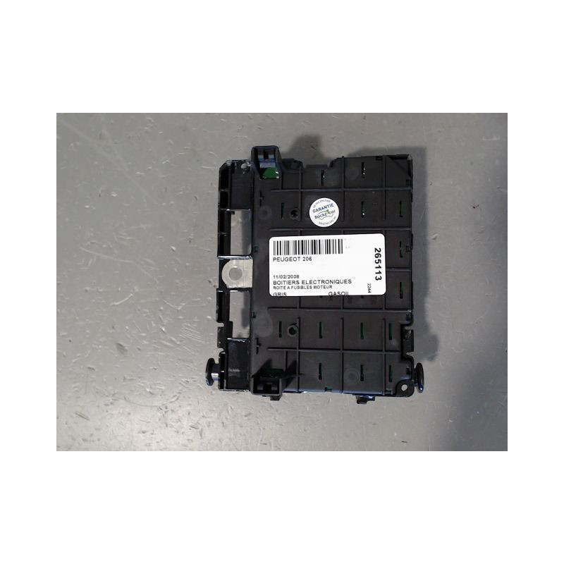 BOITE A FUSIBLES PEUGEOT 206
