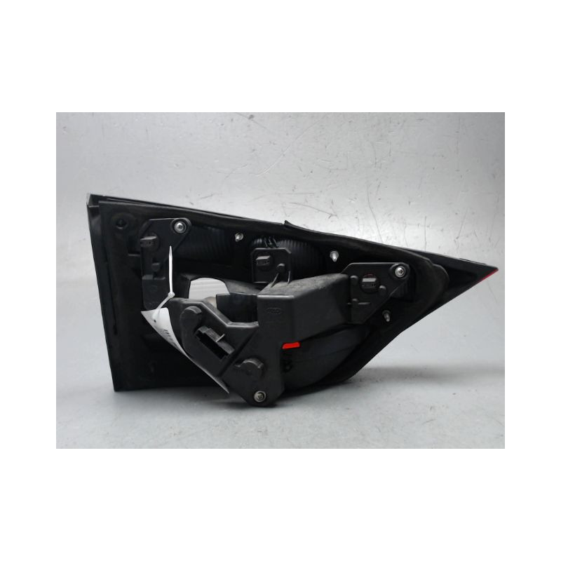 FEU ARRIERE INTERIEUR DROIT FORD GALAXY 2006-