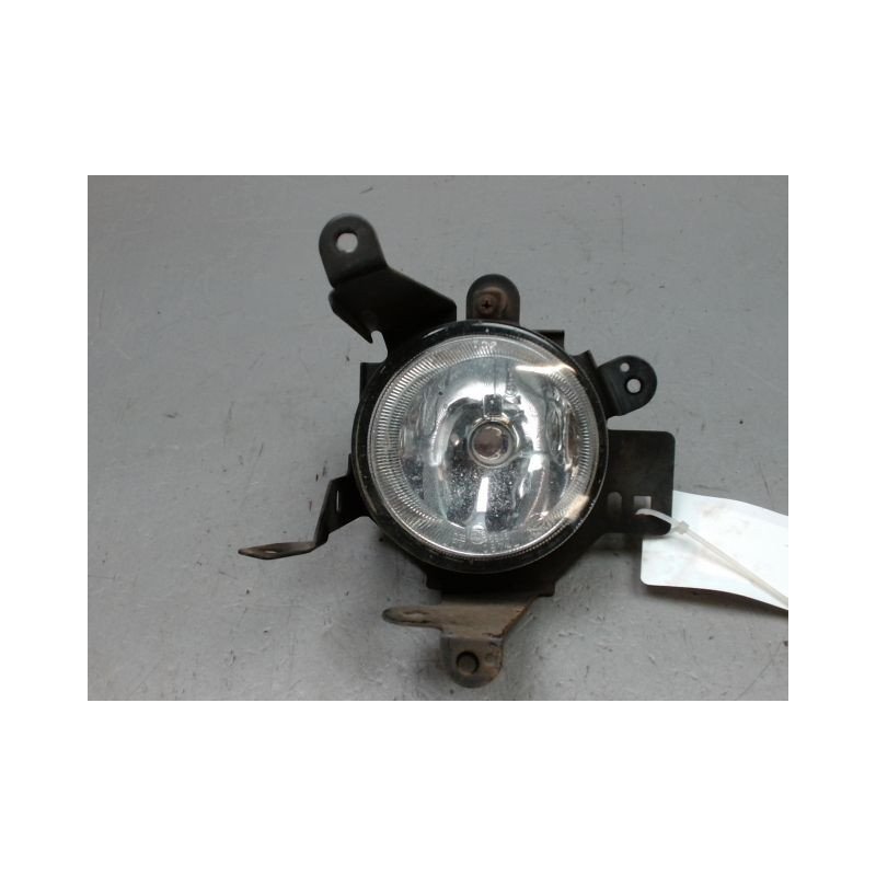 PHARE ANTIBROUILLARD AVANT GAUCHE MITSUBISHI GRANDIS