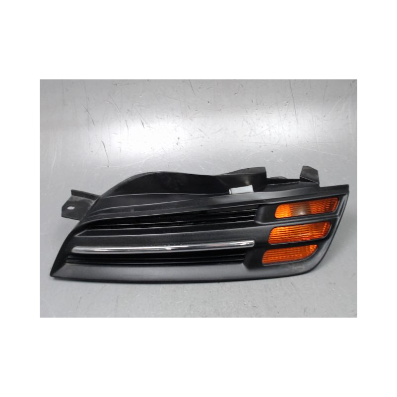 GRILLE CALANDRE GAUCHE NISSAN MICRA 2003-2005
