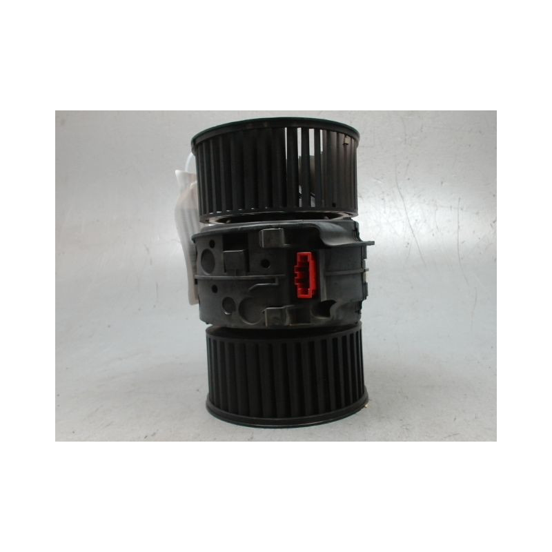 MOTEUR VENTILATEUR CHAUFFAGE RENAULT MEGANE