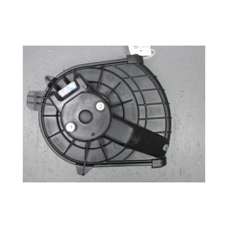 MOTEUR VENTILATEUR CHAUFFAGE RENAULT KANGOO